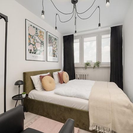 Cozy Apartment For 4 People In Wroclaw By Noclegi Renters エクステリア 写真