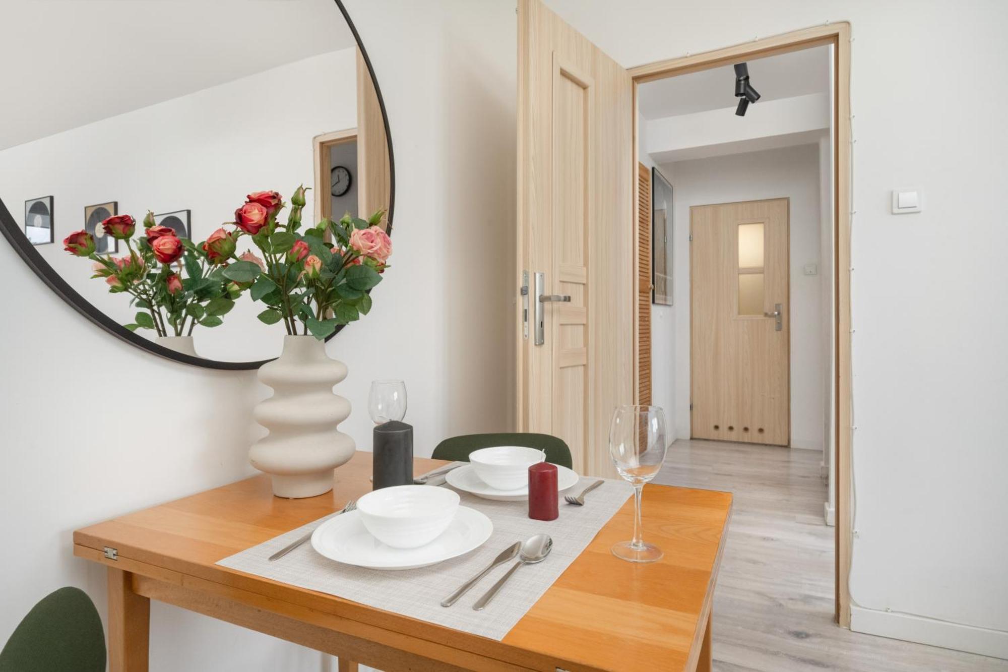 Cozy Apartment For 4 People In Wroclaw By Noclegi Renters エクステリア 写真